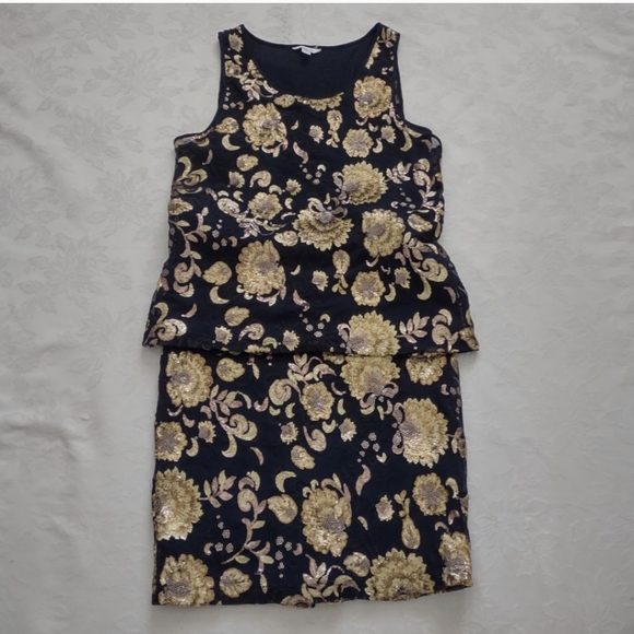 2 piece Gold sequins floral embroidered top + pencil skirt co-ords - Picture 1 of 14